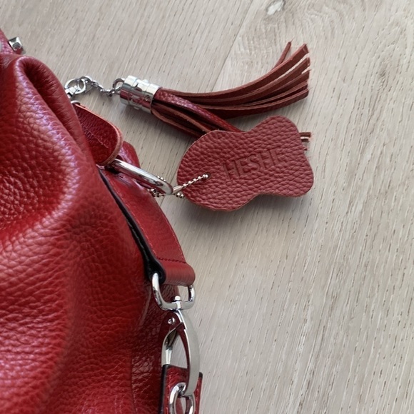 Heshe‎ red leather satchel bag - Picture 12 of 15